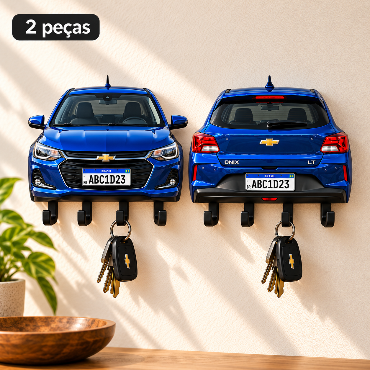 Kit 2 peças: porta-chaves de parede com a frente e a traseira de um carro azul